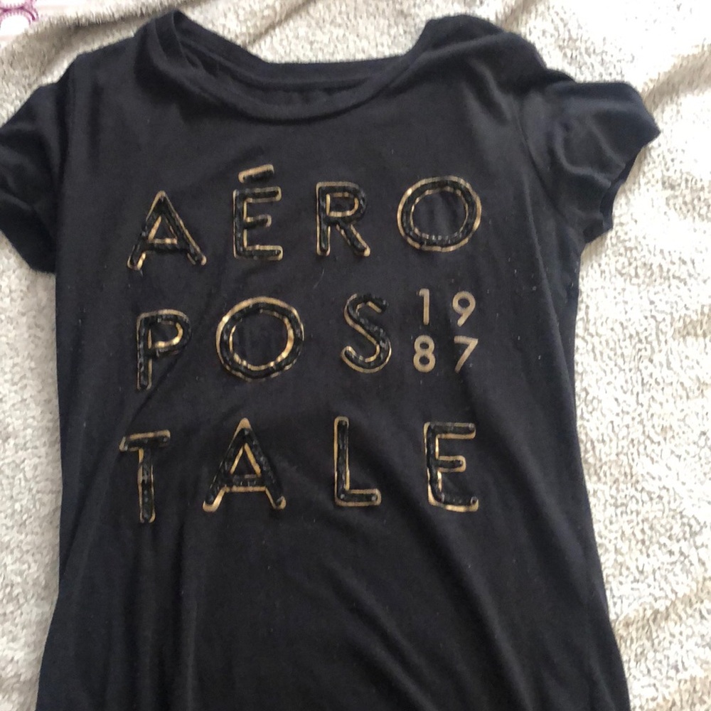 black and gold aero